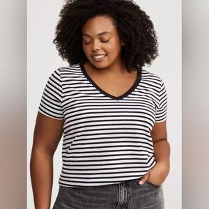 TORRIS Super Soft - Girfriend V-neck Tee